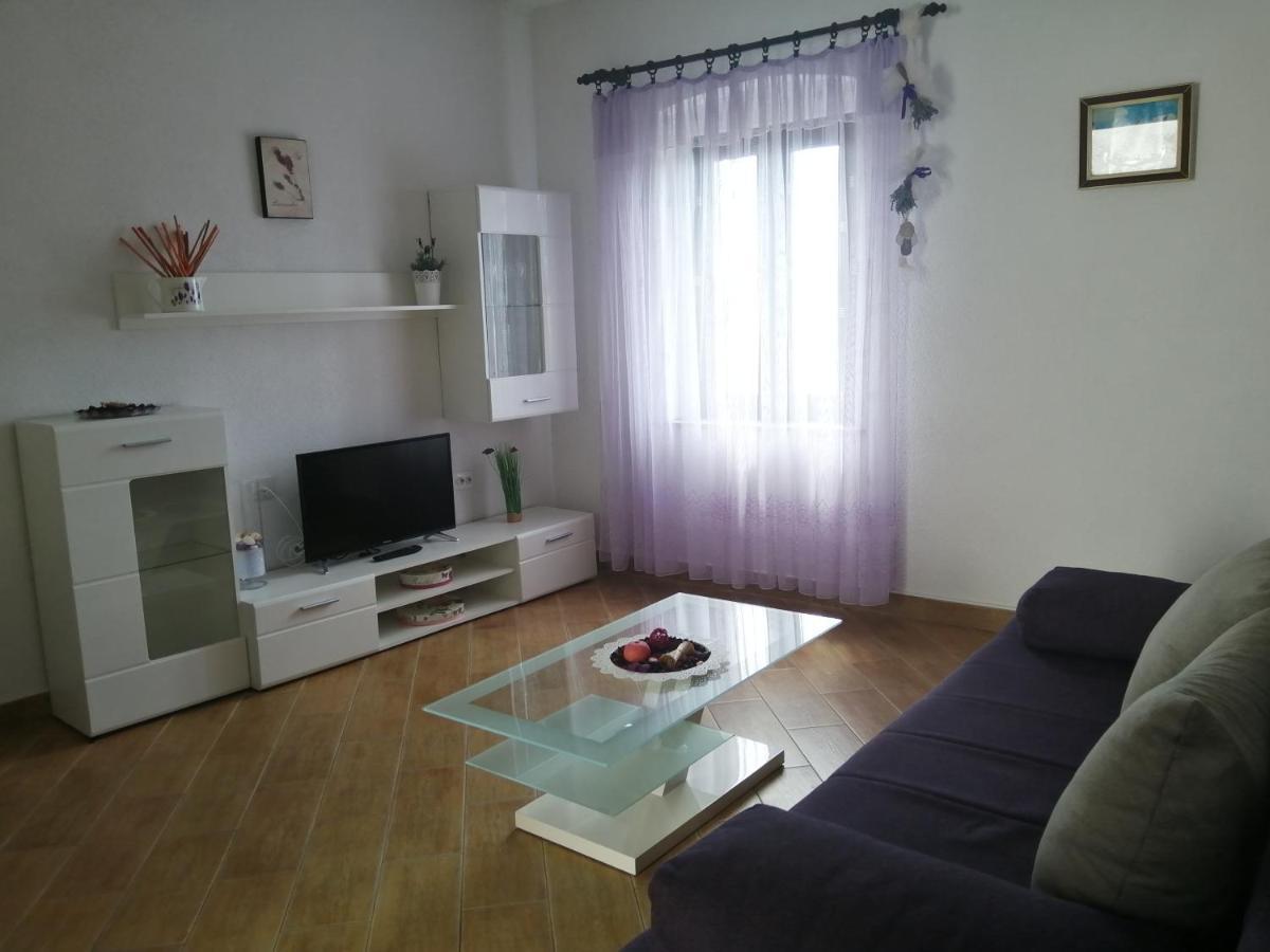 Apartment Placido Krk Крк Екстер'єр фото