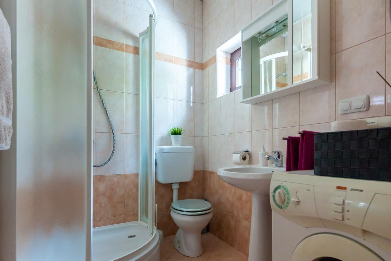 Apartment Placido Krk Крк Екстер'єр фото