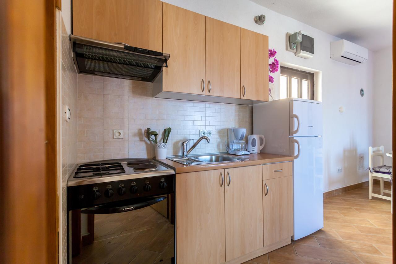 Apartment Placido Krk Крк Екстер'єр фото